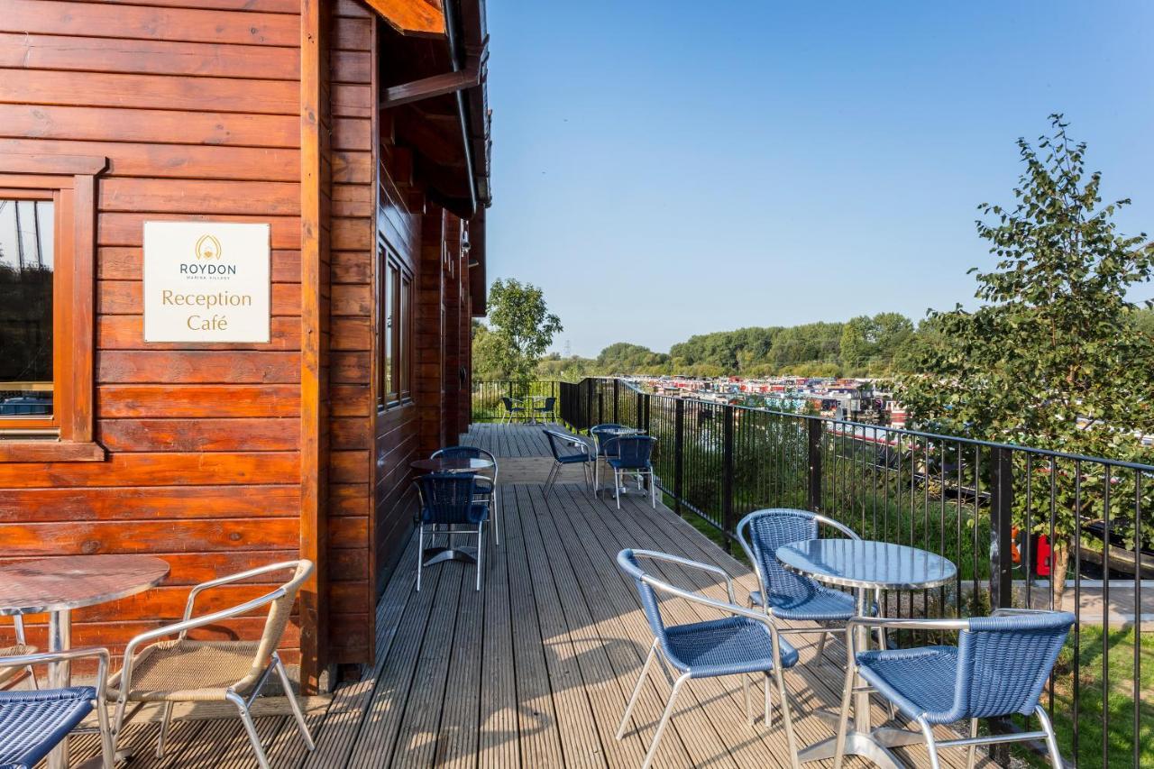Roydon Marina Village Hotel Exterior photo